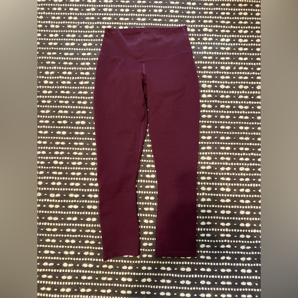 Fabletics women’s small cropped leggings